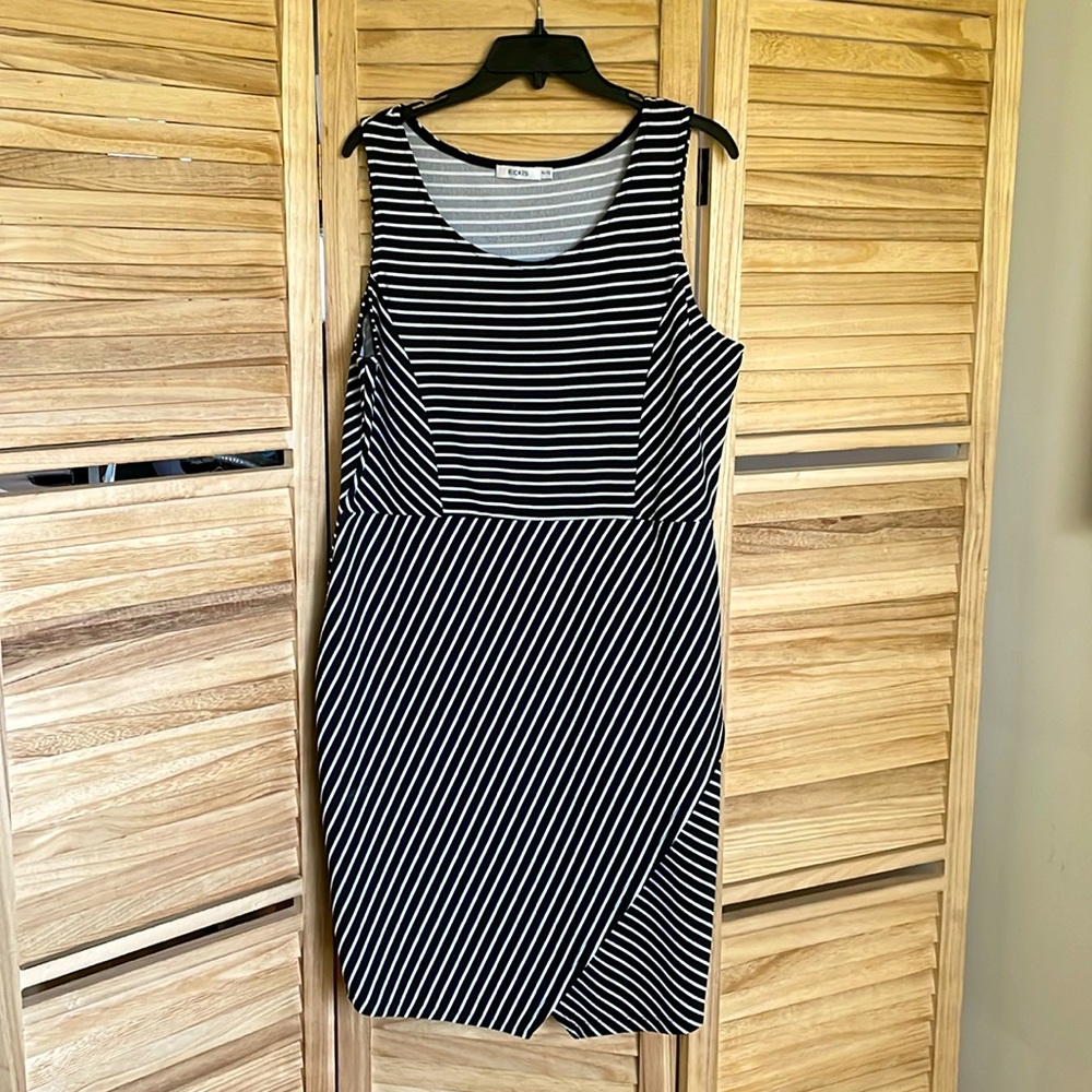 Black and white slip on mini dress